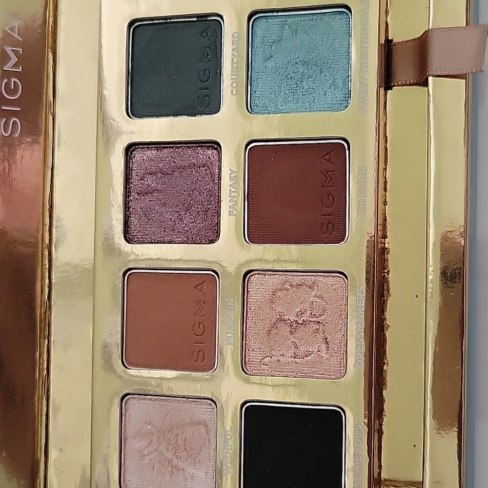 Sigma Cinderella Palette - Picture 2 of 4